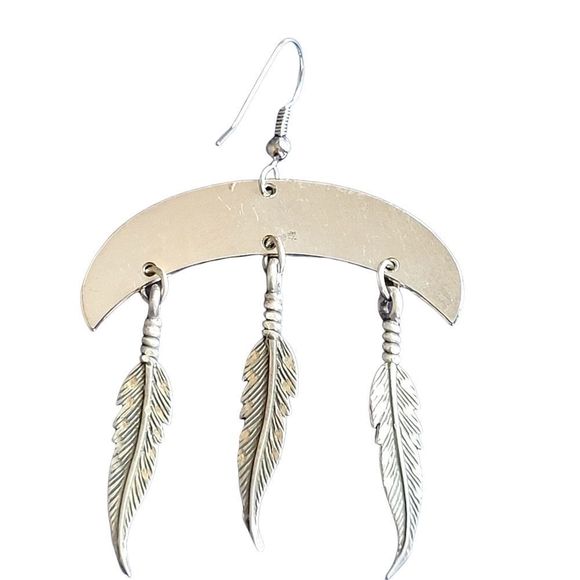 Award Design First Nation Inspired Feather Dangle Earrings - Picture 5 of 5